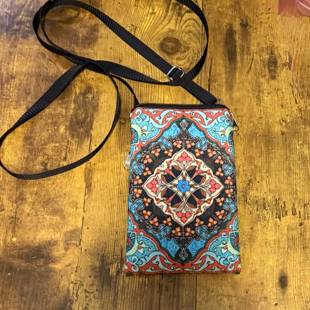 Bohemian Patterned Crossbody Padded Phone Bag – Janine King Designs.